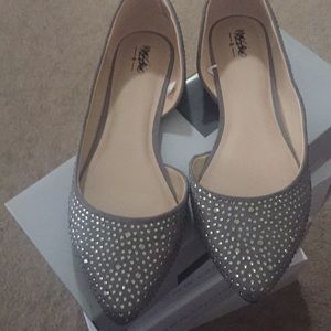 Shoes (flats)
